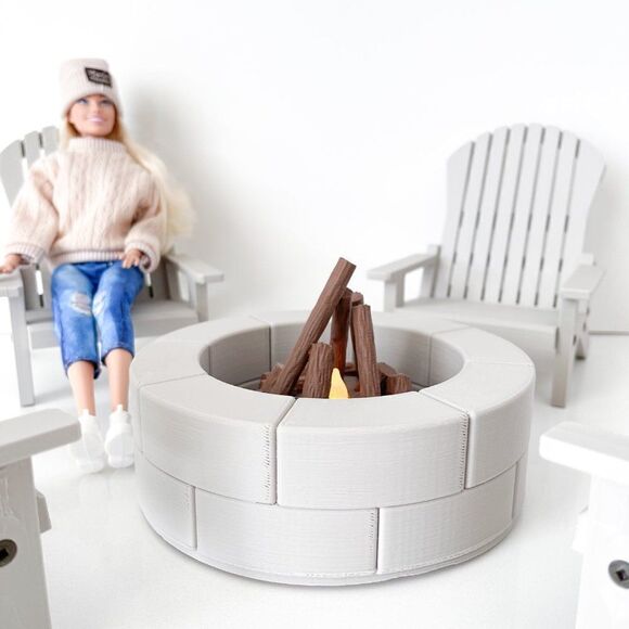 4 Beige Miniature Adirondack Chairs & Round Firepit W/Flickering Logs 1:6 Scale - Picture 6 of 7